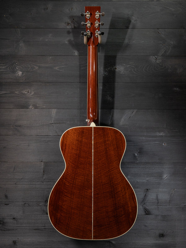 Custom Santa Cruz OM Fiddleback Mahogany / Old Growth Sitka Pre-Owned