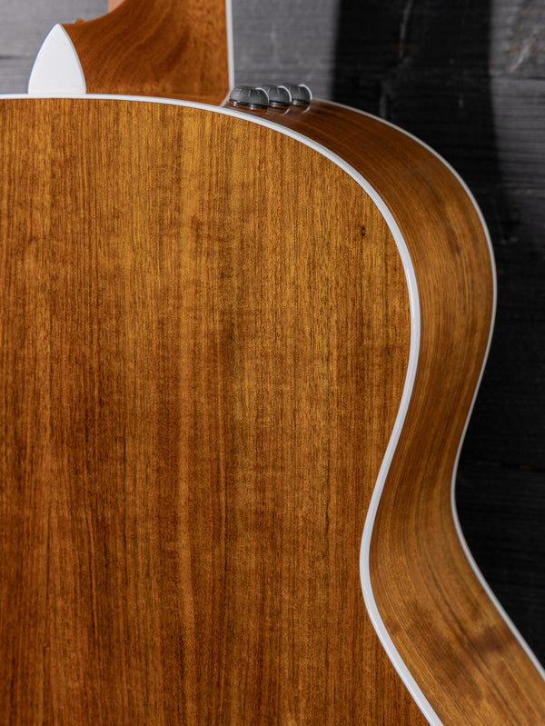Pre-Owned Taylor 458E 12-String Ovangkol / Spruce Acoustic-Electric Guitar