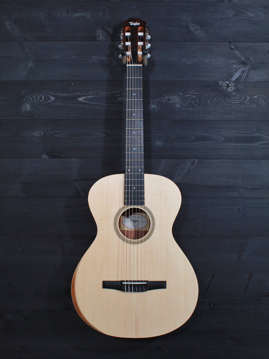 TAYLOR A12N Academy Nylon String Acoustic Guitar