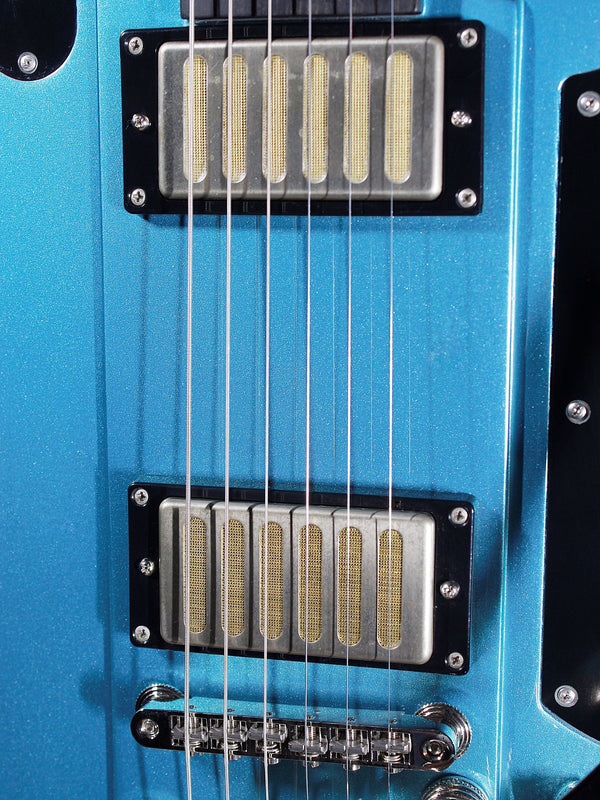 Eastman Juliet LA Electric Guitar – Lightweight Offset | Premium Tone & Style - Celestine Blue