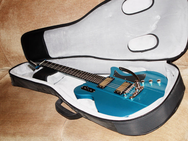 Eastman Juliet LA Electric Guitar – Lightweight Offset | Premium Tone & Style - Celestine Blue