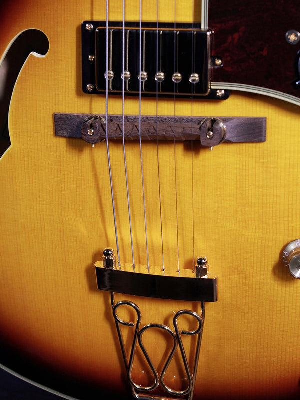 Pre-Owned Epiphone Joe Pass Emperor-II / SB Hollowbody Electric Guitar