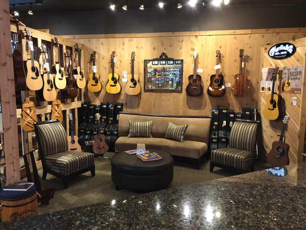 Martin Custom Shop Expert HD28 Style Wild Grain Rosewood Dreadnought Acoustic Guitar