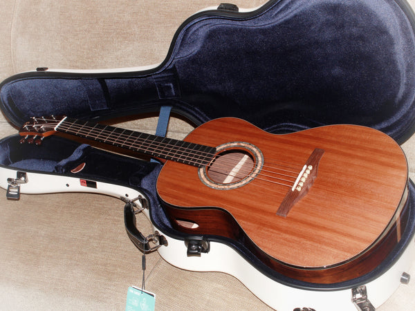 Bianchin Guitars Modified 00 #5225 Madagascar Rosewood / Redwood Local Luthiery Series Acoustic Guitar