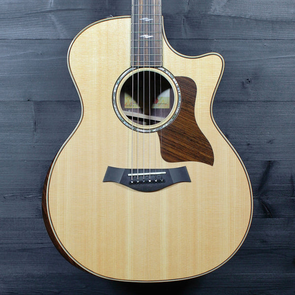 Pre-Owned Taylor 814ce DLX Rosewood / Spruce Acoustic-Electric Guitar