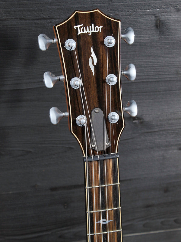 Pre-Owned Taylor 814ce DLX Rosewood / Spruce Acoustic-Electric Guitar