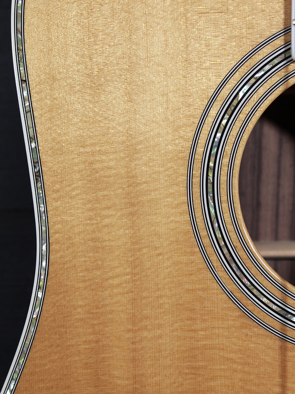 Martin D-41 Acoustic Guitar – Used | Very Good Condition | Original Hardshell Case Included