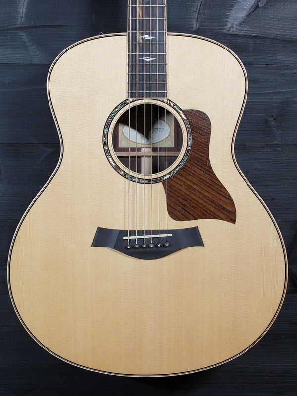 Pre-Owned Taylor 816e Grand Symphony Acoustic-Electric Guitar – Used / Consignment