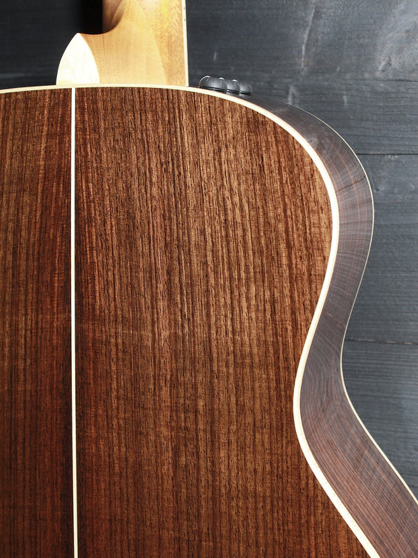 Pre-Owned Taylor 816e Grand Symphony Acoustic-Electric Guitar – Used / Consignment
