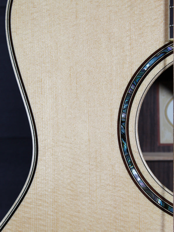 Pre-Owned Taylor 816e Grand Symphony Acoustic-Electric Guitar – Used / Consignment