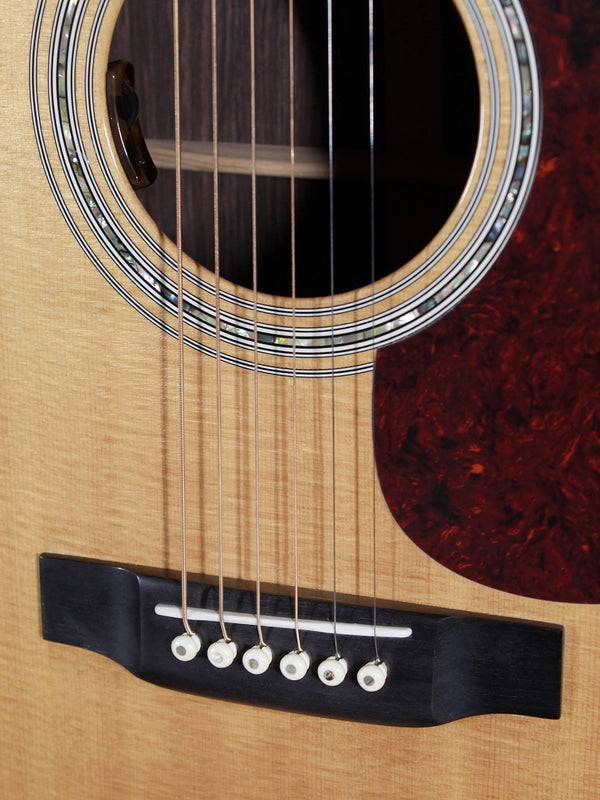 Pre-Owned Martin J-40 — 1996 Very Good Condition