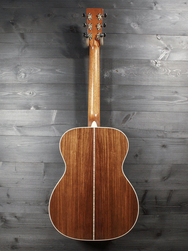 Custom Shop Martin OM — Engelmann Spruce / East Indian Rosewood / 1933 Ambertone