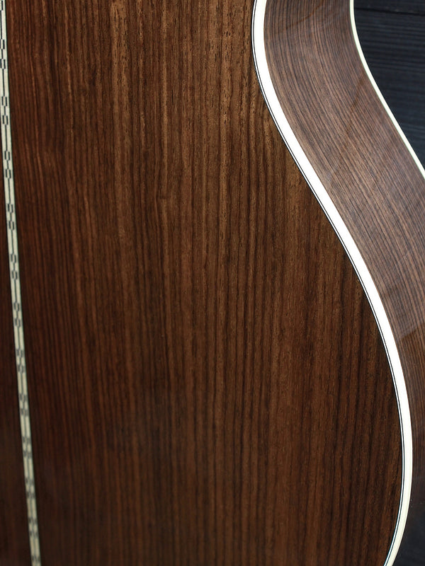 Custom Shop Martin OM — Engelmann Spruce / East Indian Rosewood / 1933 Ambertone