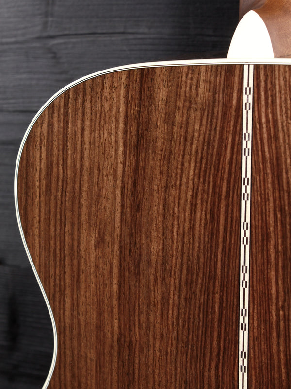 Custom Shop Martin OM — Engelmann Spruce / East Indian Rosewood / 1933 Ambertone