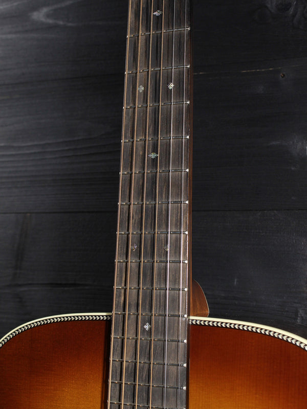 Custom Shop Martin OM — Engelmann Spruce / East Indian Rosewood / 1933 Ambertone