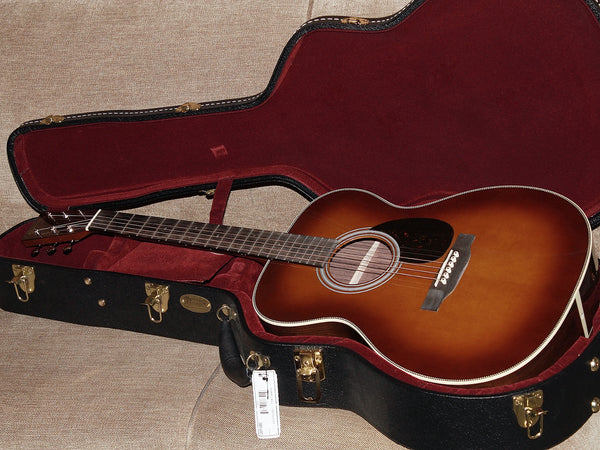 Custom Shop Martin OM — Engelmann Spruce / East Indian Rosewood / 1933 Ambertone
