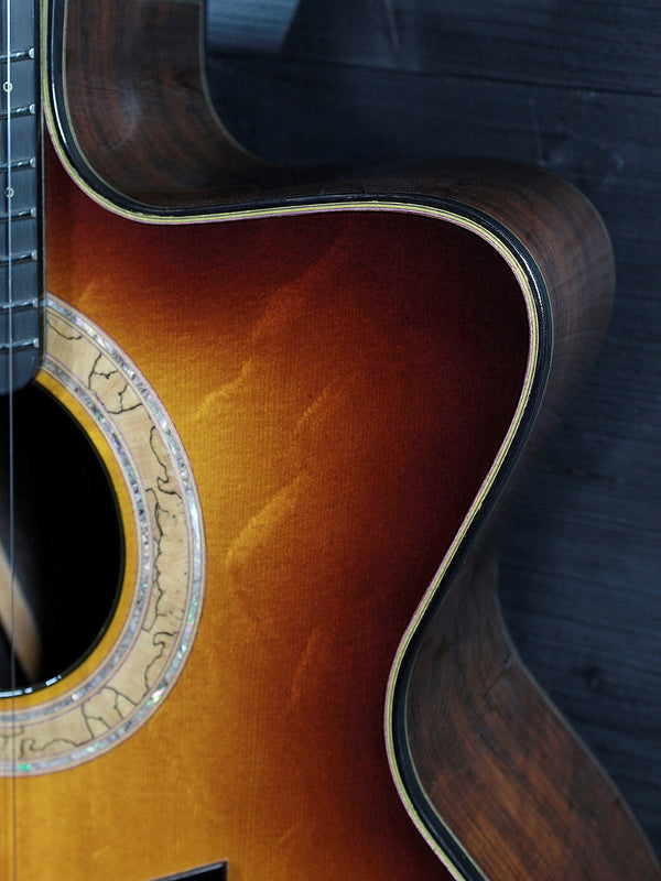 Pre-Owned Greenfield G4-DA Fanfret Multi-Scale Acoustic Guitar c.2005 Sunburst