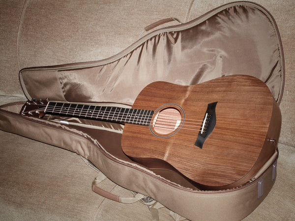 Taylor BBT Big Baby / Walnut - Authorized Online Dealer