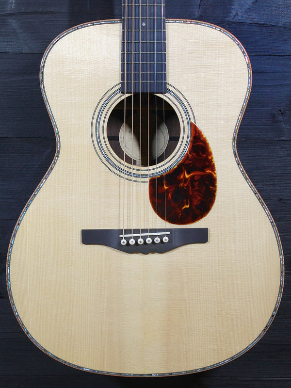 Bianchin Guitars OM Brazilian / Adirondack Local Luthiery Series Acoustic Guitar