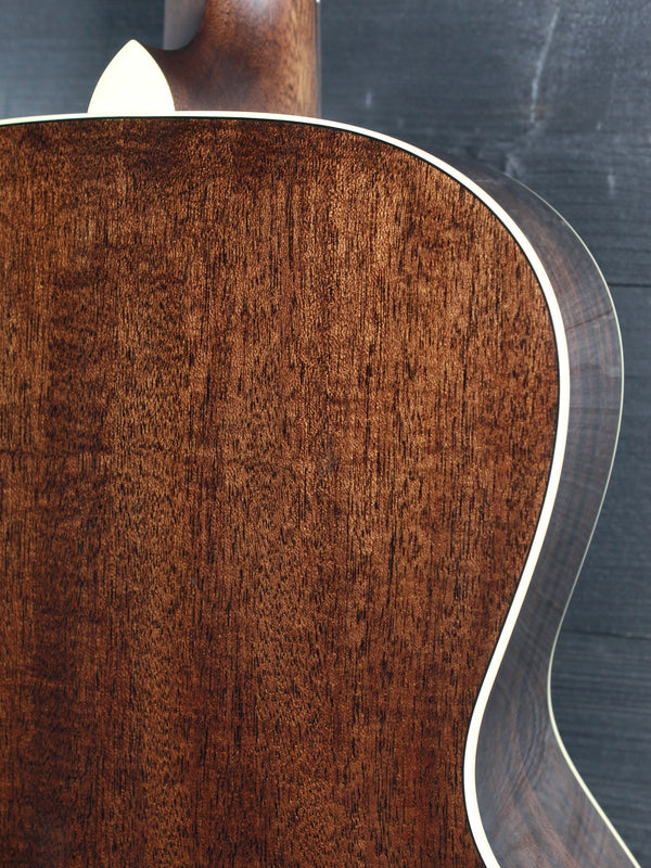 Bourgeois Guitars Touchstone Standard LDBS/TS 00 14-Fret Sunburst Acoustic Guitar