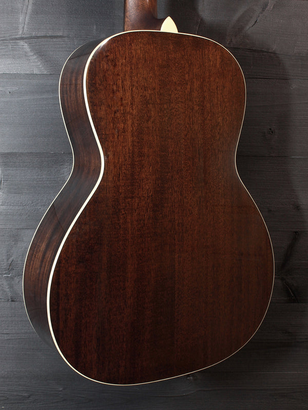 Bourgeois Guitars Touchstone Standard LDBS/TS 00 14-Fret Sunburst Acoustic Guitar