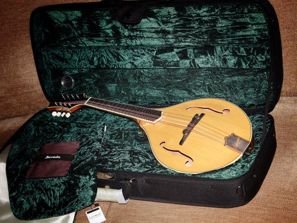 Bourgeois M5A Mandolin Full Aged Maple / Adirondack Hand Crafted A-Style