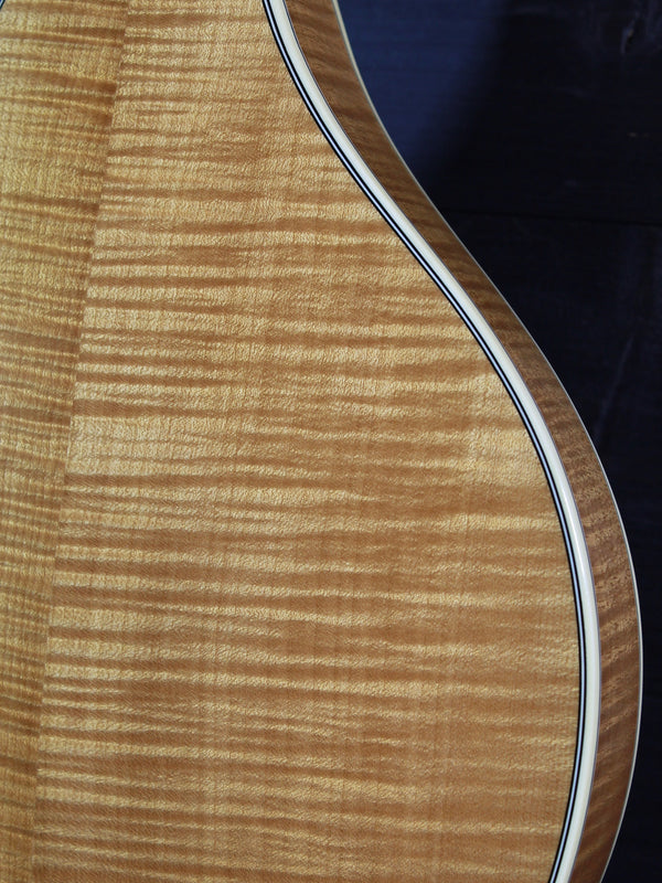 Bourgeois M5A Mandolin Full Aged Maple / Adirondack Hand Crafted A-Style