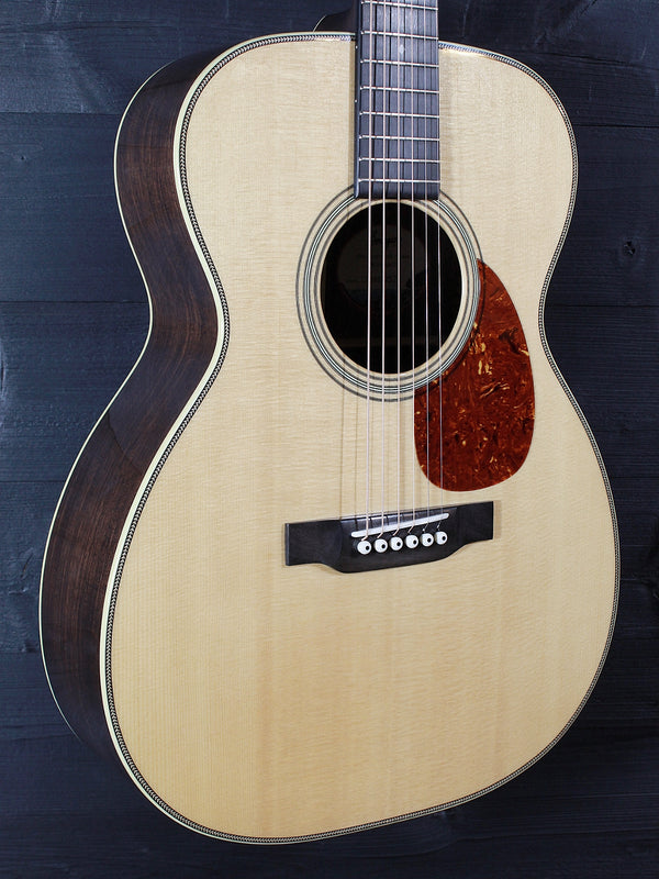 Bourgeois Touchstone OM Vintage TS solid Sitka Spruce top Glamour shot