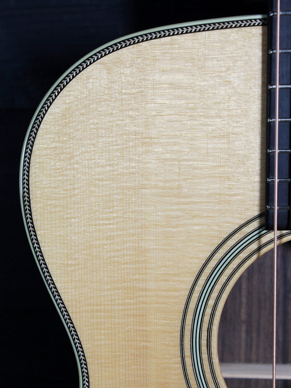 Bourgeois Touchstone OM Vintage TS solid Sitka Spruce top Close up herringbone 