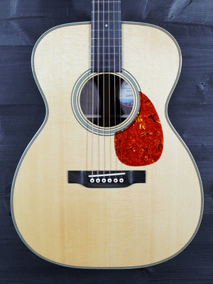 Bourgeois Touchstone OM Vintage TS acoustic guitar front view