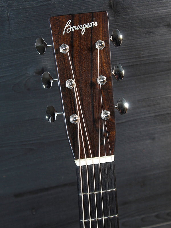 Bourgeois Touchstone OM Vintage TS headstock and tuners