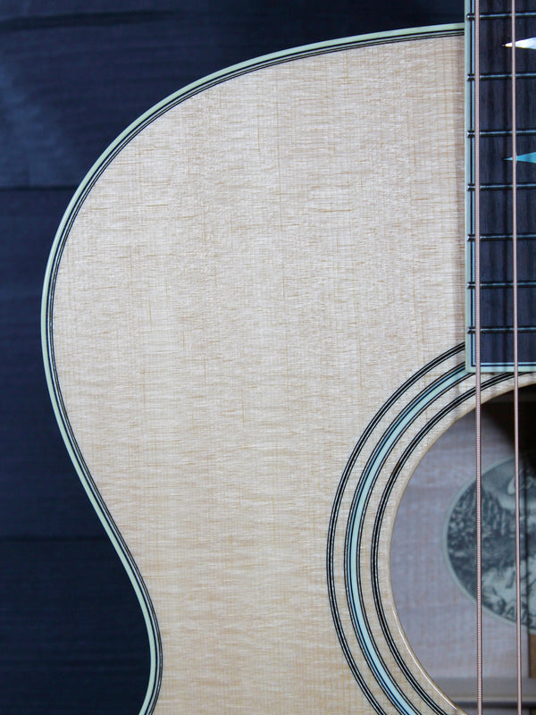 Collings Guitars SJ Maple Small Jumbo Acoustic Guitar