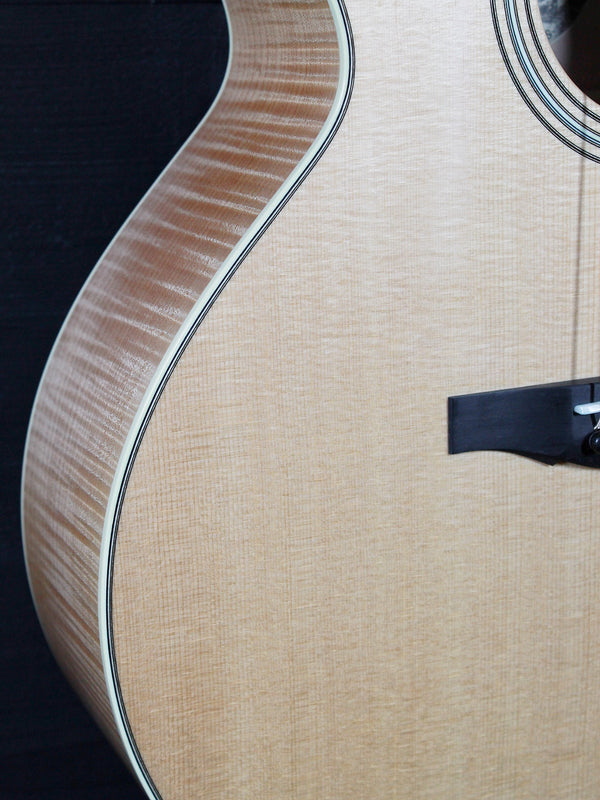Collings Guitars SJ Maple Small Jumbo Acoustic Guitar