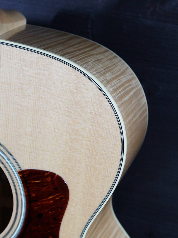 Collings Guitars SJ Maple Small Jumbo Acoustic Guitar