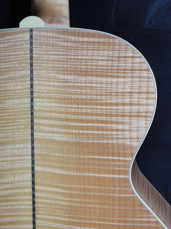Collings Guitars SJ Maple Small Jumbo Acoustic Guitar