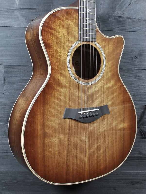 Pre-Owned Taylor Custom Grand Auditorium Figured Walnut Acoustic-Electric Guitar | Shaded Edgeburst | ES2 Electronics