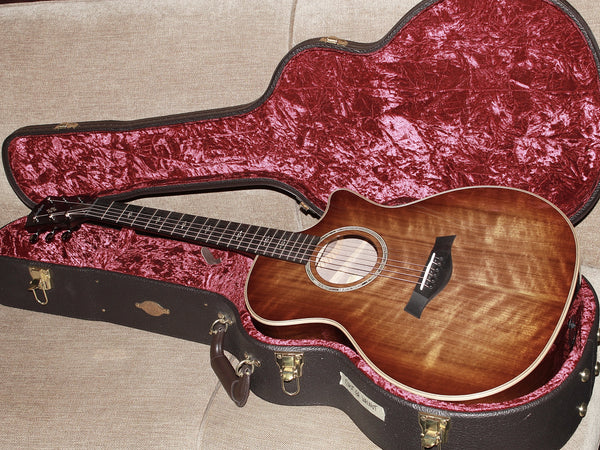 Pre-Owned Taylor Custom Grand Auditorium Figured Walnut Acoustic-Electric Guitar | Shaded Edgeburst | ES2 Electronics