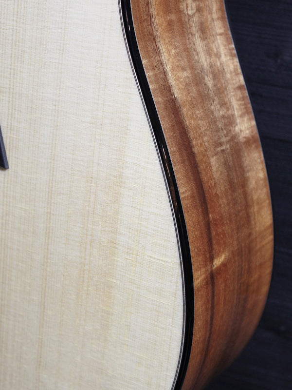 Custom Taylor Legacy K10 LTD – Engelmann Spruce & Hawaiian Koa Dreadnought Acoustic Guitar
