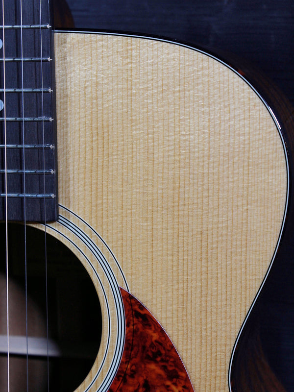 Eastman Guitar E1 OM-DLX Solid Sapele / Thermo-Cured Spruce  w/Fishman Electronics