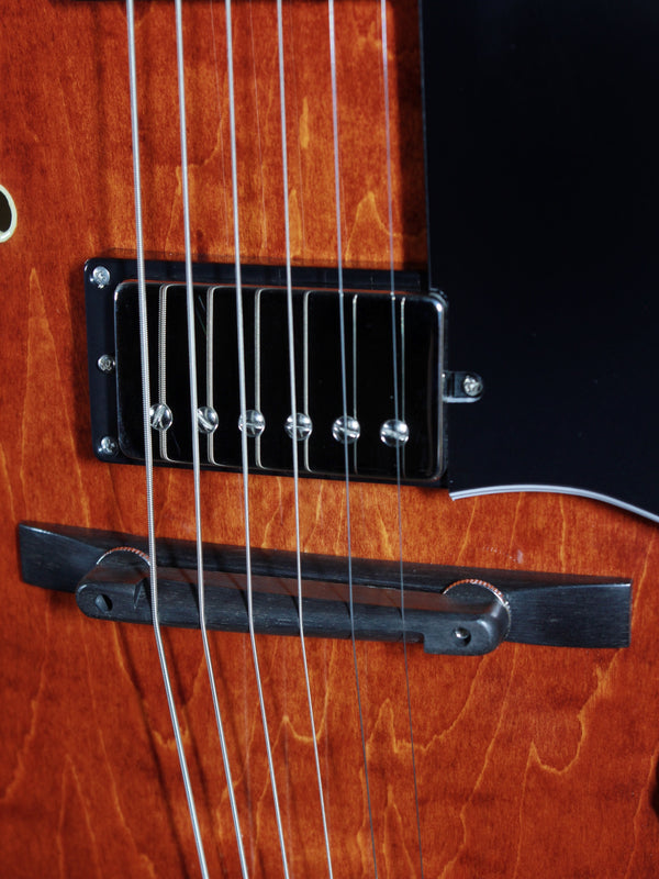 Eastman AR372CE Hollowbody Archtop Electric Guitar with Tonerider AC2 Humbuckers & Hardshell Case