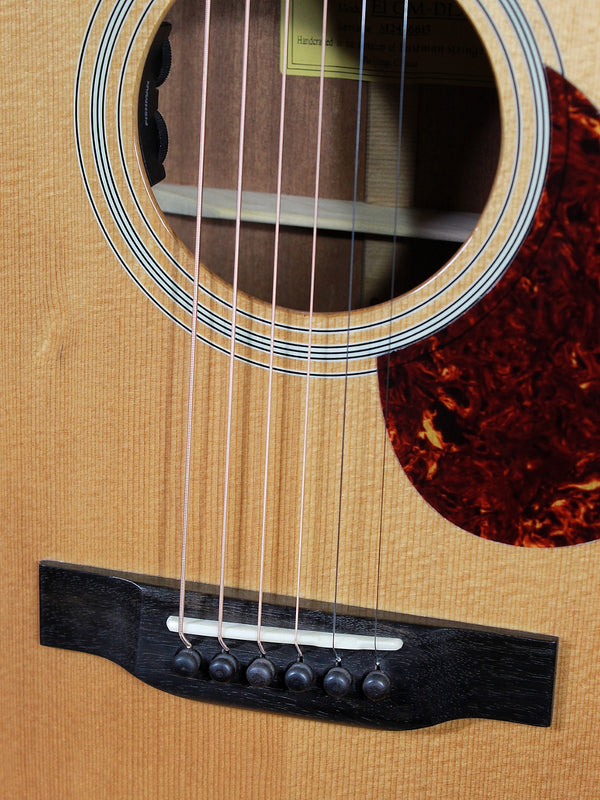 Eastman Guitar E1 OM-DLX Solid Sapele / Thermo-Cured Spruce  w/Fishman Presys Electronics