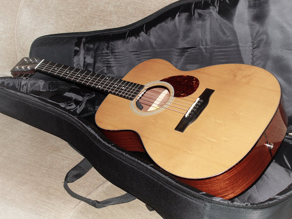 Eastman Guitar E1 OM-DLX Solid Sapele / Thermo-Cured Spruce  w/Fishman Presys Electronics