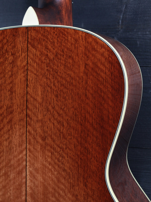 Eastman Guitars E10OOSS-TC Thermo-Cured Adirondack Sunburst OO Slope Shoulder