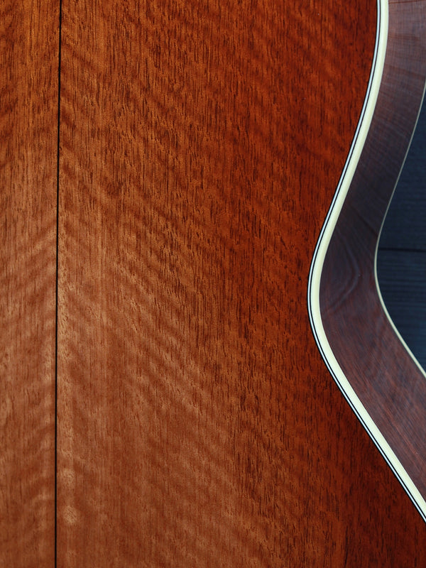 Eastman Guitars E10OOSS-TC Thermo-Cured Adirondack Sunburst OO Slope Shoulder