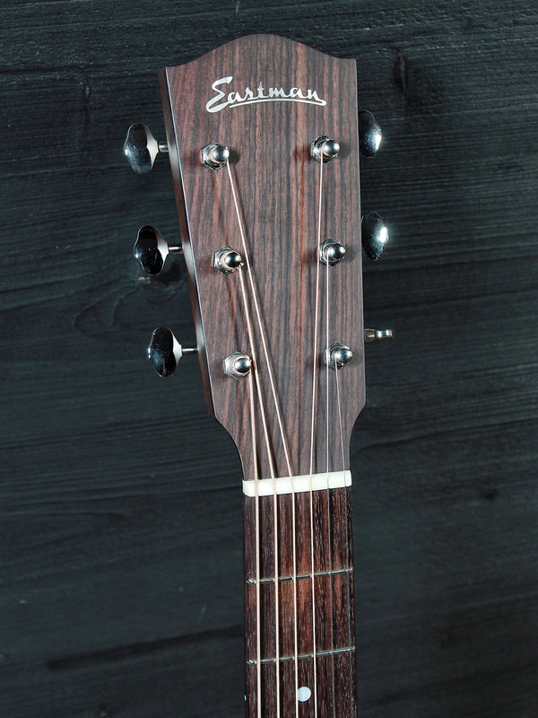Eastman E20SS-TC Sunburst Rosewood Dreadnought Acoustic Guitar