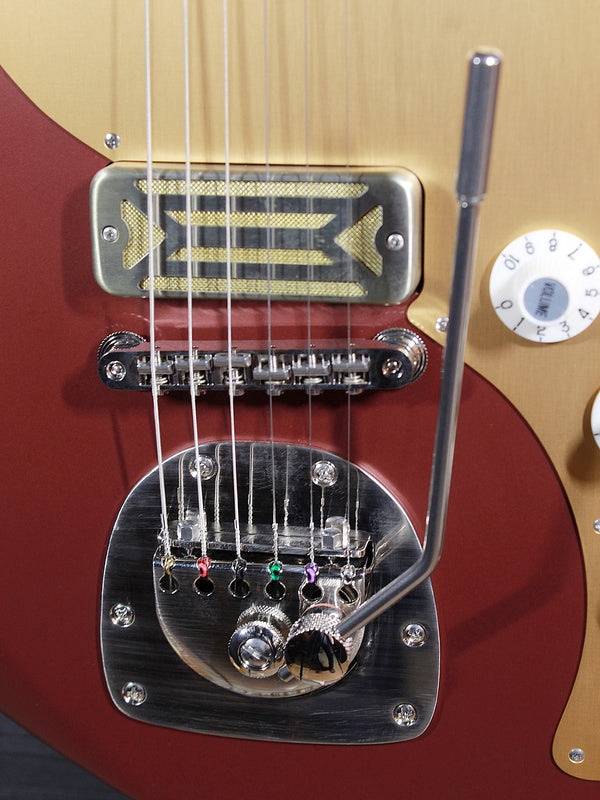 Eastman FullerTone Offset ’62 Solidbody Electric Guitar – Dakota Red