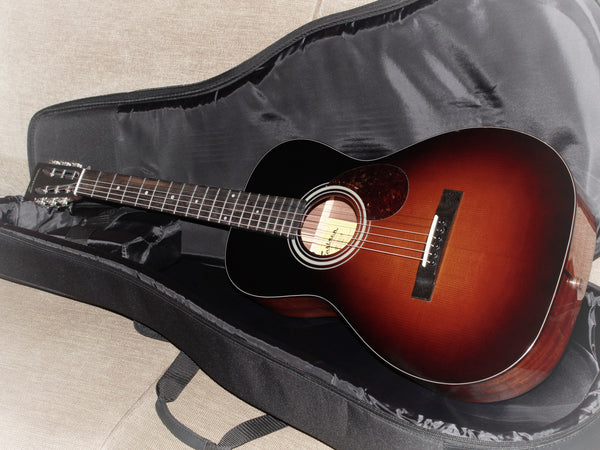 Eastman Guitars E1P-DLX-SB Parlor Size 12-Fret Solid Wood Acoustic-Electric