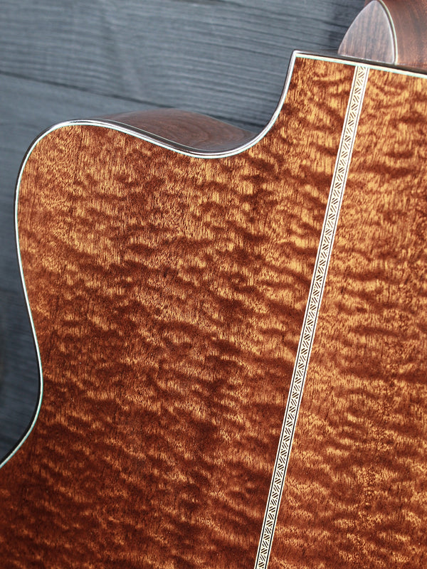 Eastman L-OMCE-QS Luthier Series Quilted Sapele / European Spruce w/ Cutaway+Electronics