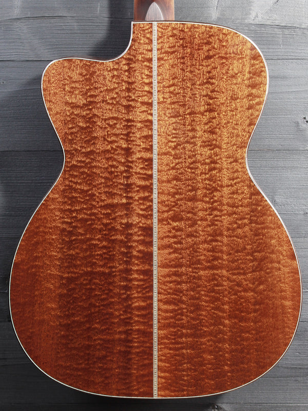 Eastman L-OMCE-QS Luthier Series Quilted Sapele / European Spruce w/ Cutaway+Electronics