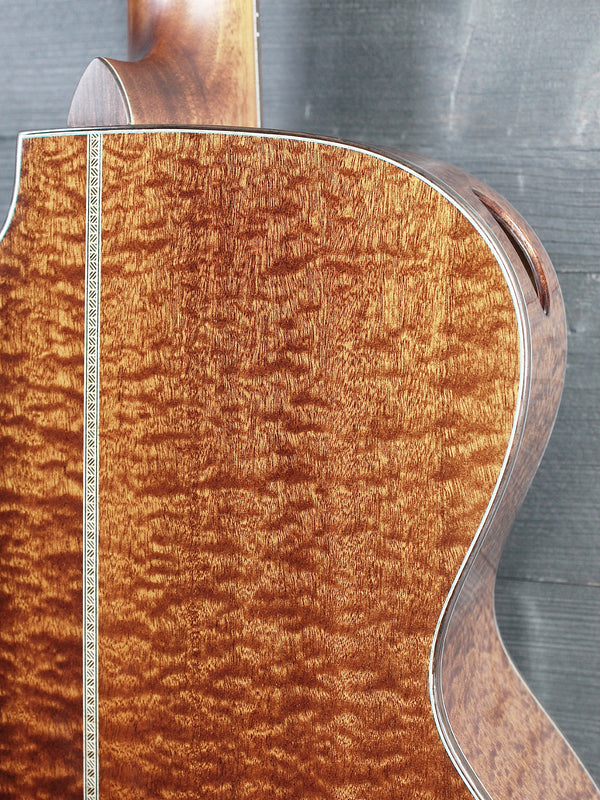 Eastman L-OMCE-QS Luthier Series Quilted Sapele / European Spruce w/ Cutaway+Electronics